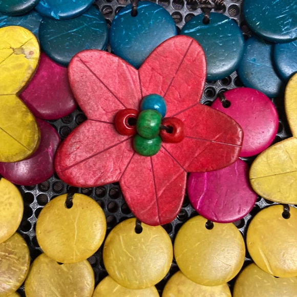 EUC Boho Heart Shaped Crossbody - Picture 3 of 16